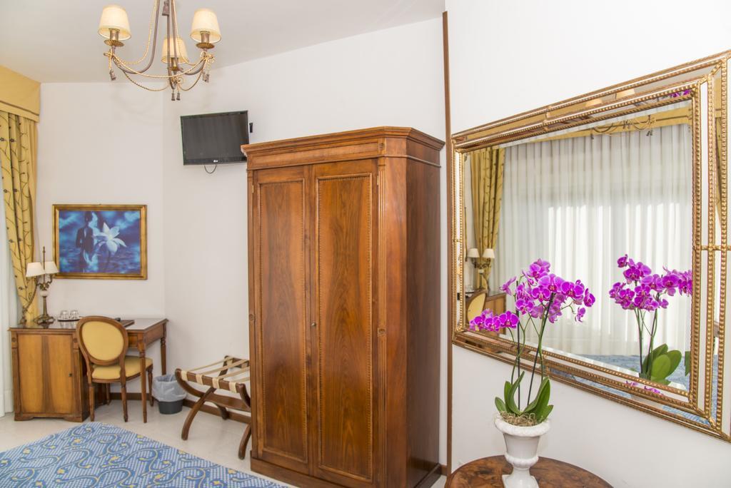 ליגננו סביאדורו Hotel Miramare מראה חיצוני תמונה