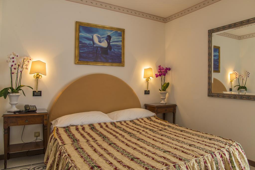 ליגננו סביאדורו Hotel Miramare מראה חיצוני תמונה